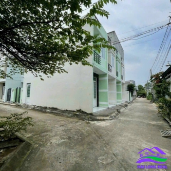 Nhà giá: 1,5ty, DT: 3*10m, 1 lầu, sổ riêng,đường Lê Văn Lương ( nối dài), xã Long Hậu, Long An 