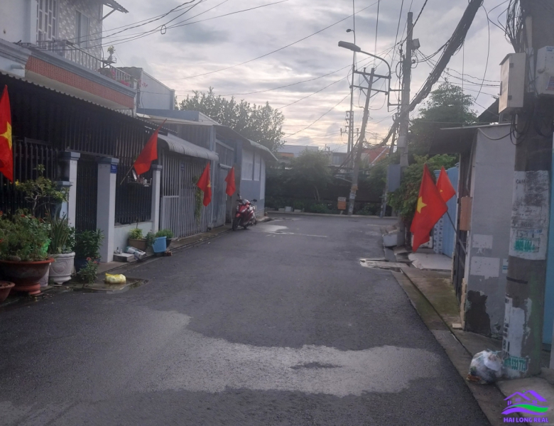 HAILONGREAL: Nhà 8x38m, 280m2, 1 lầu, giá: 9,9 tỷ, đường Nguyễn Bình, nhà bè