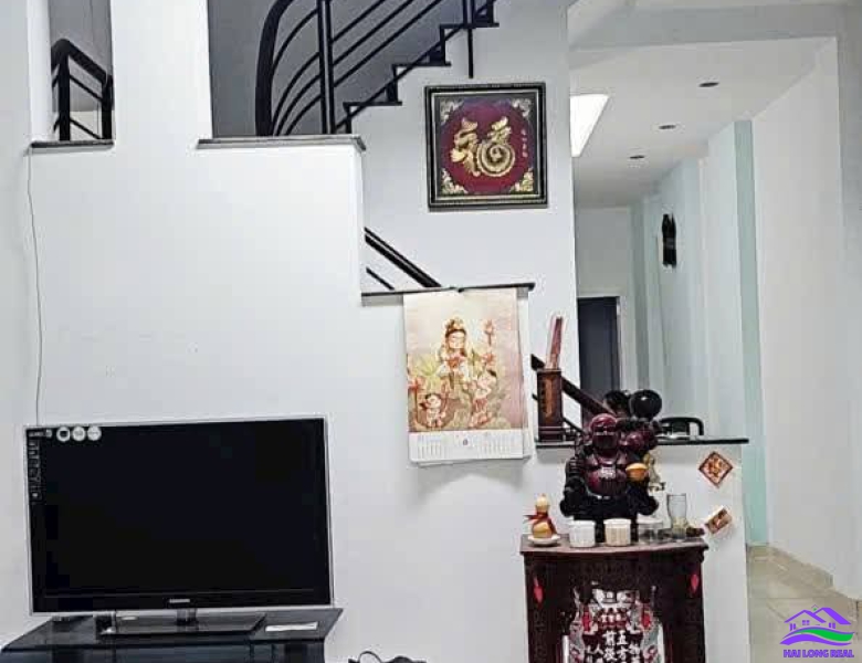 HAILONGREAL; Nhà giá 4,5ty, DT: 5*20m, 1 lầu, thực tế sử dụng 5*60m, đường số 1 (20m), LÔ B6-26, khu Thái Sơn, Long Hậu