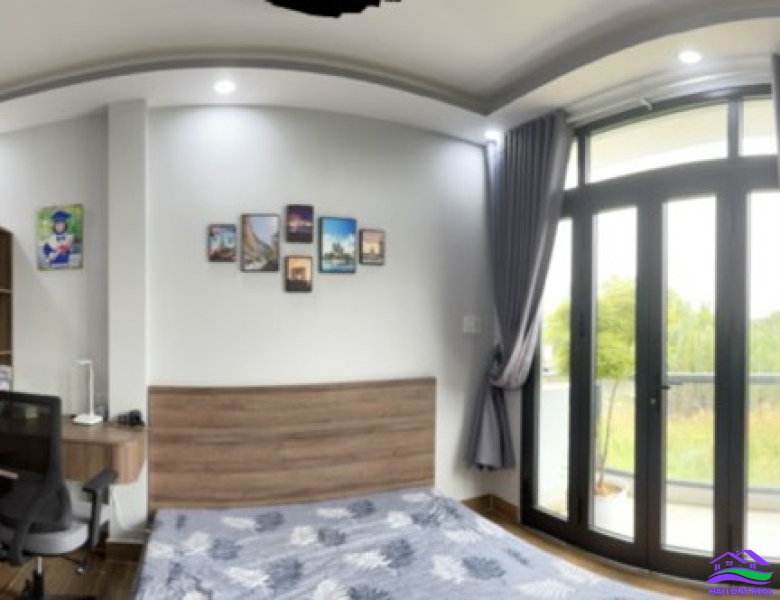 Nhà bán , DT: 7x14m, 4 tầng, Giá : 7,3ty, khu 409/ Nguyễn Văn Tạo, Long Thới, Nhà Bè 