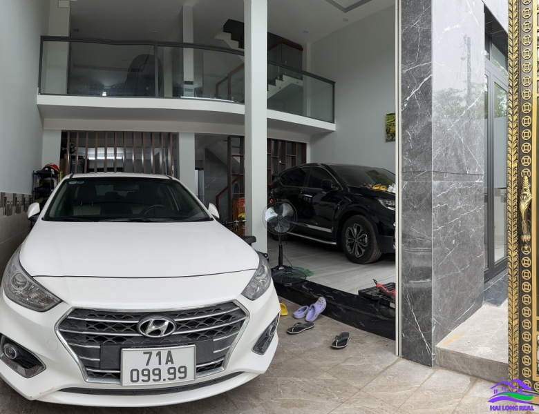 Nhà bán , DT: 7x14m, 4 tầng, Giá : 7,3ty, khu 409/ Nguyễn Văn Tạo, Long Thới, Nhà Bè 