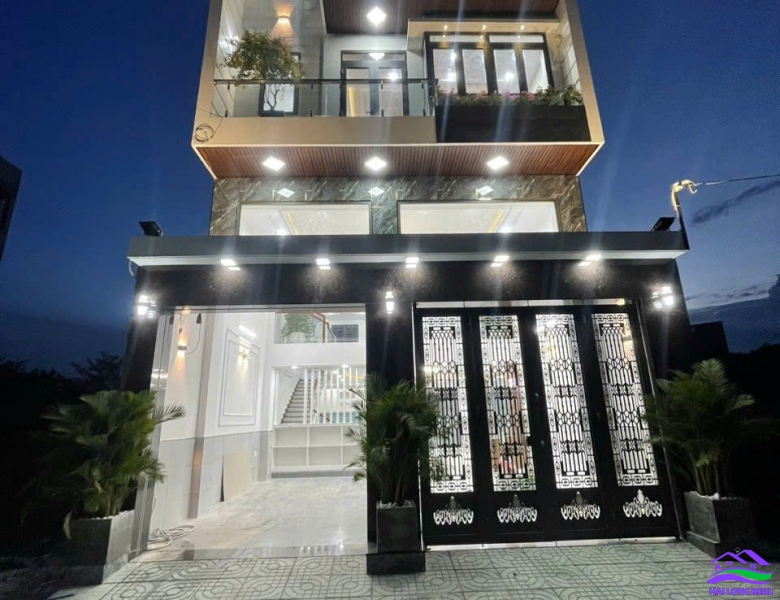 Nhà 7x14m, 4 tầng, giá: 8 tỷ 900 triệu, đường nguyễn văn tạo, nhà bè