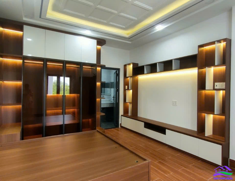 Nhà 7x14m, 4 tầng, giá: 8 tỷ 900 triệu, đường nguyễn văn tạo, nhà bè