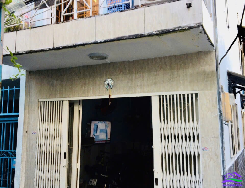 HAILONGREAL: Nhà sổ riêng vậy Bank ok, 3x8m, 1 lầu, 2,1 tỷ, 1942/Huỳnh Tấn phát, TT Nhà Bè 