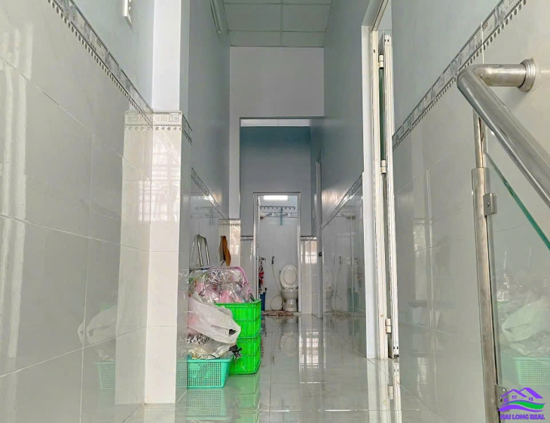 Nhà 274/Nguyễn Văn Tạo, 5x21m, 1 lầu, Giá: 5,5 tỷ, xã Long Thới, Nhà Bè.