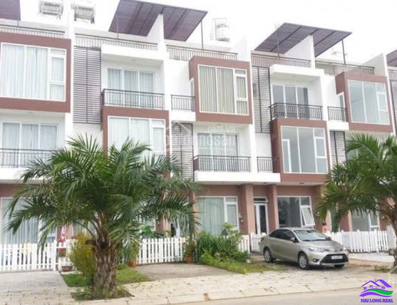 HAILONGREAL: Nhà đường 40m, khu Star Village, Giá: 6,5ty, DT: 5x16,5m, 3,5 tầng, đường Ngô Quang Thắm, xã Nhơn Đức, Nhà Bè 