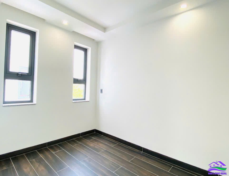 HAILONGREAL: Nhà đường 8m, Giá: 6,6ty, DT: 5,5*16m, 3,5 tầng, đường Nguyễn Bình, xã Nhơn Đức, Nhà Bè 