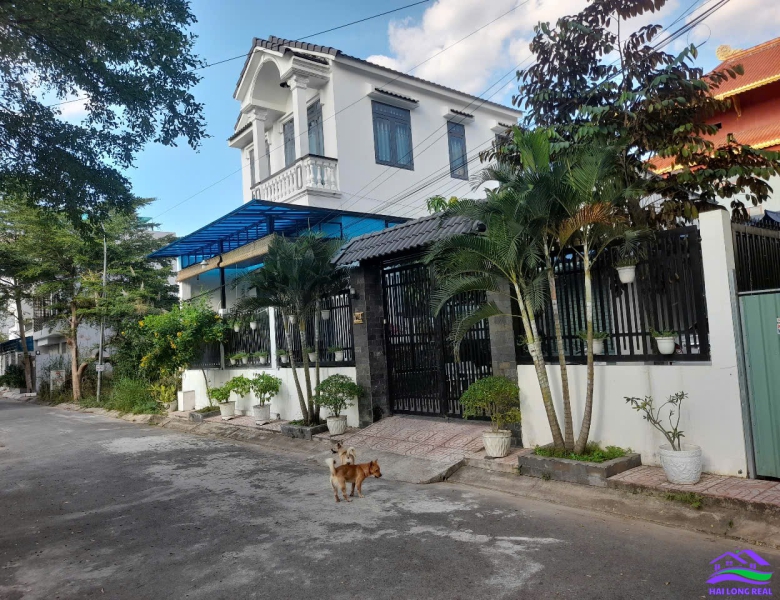 HAILONGREAL; Nhà giá: 6,6ty, DT: ngang 18x dài 11m, 200m2, khu Ven sông Nguyễn Bình, Nhà Bè 