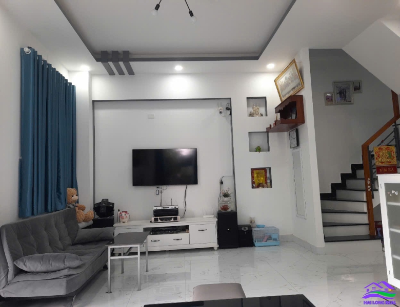 HAILONGREAL; Nhà giá: 6,6ty, DT: ngang 18x dài 11m, 200m2, khu Ven sông Nguyễn Bình, Nhà Bè 