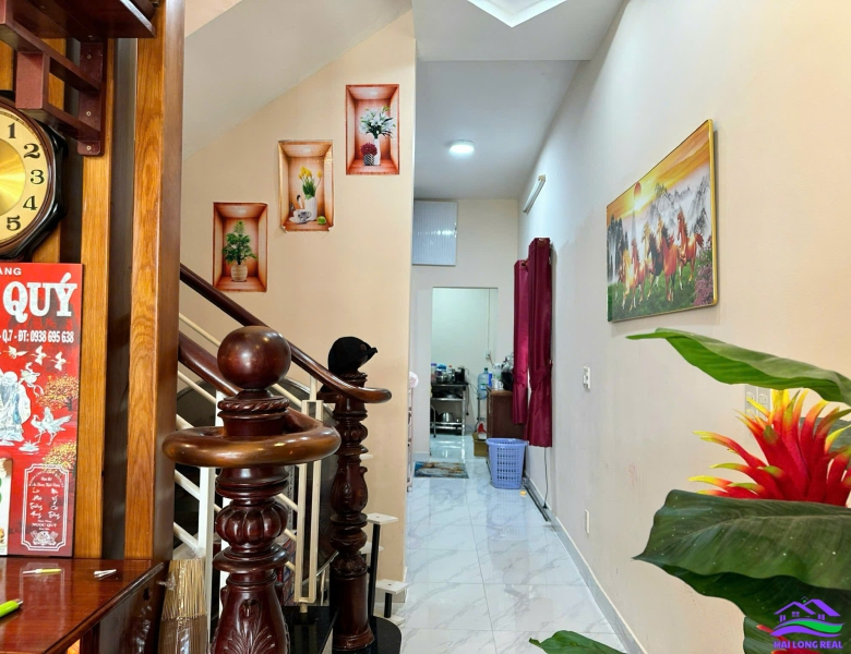 HAILONGREAL: Nhà giá: 2,7ty, DT: 7,5*17m, 1 lầu + sân thượng, đường Lê Văn Lương, Nhà Bè 