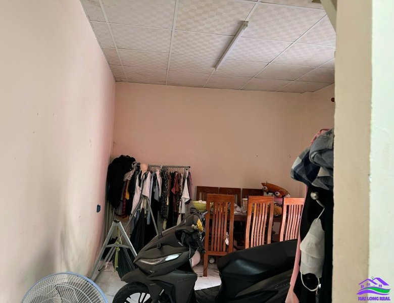 HAILONGREAL: Nhà giá: 2,7ty, DT: 7,5*17m, 1 lầu + sân thượng, đường Lê Văn Lương, Nhà Bè 