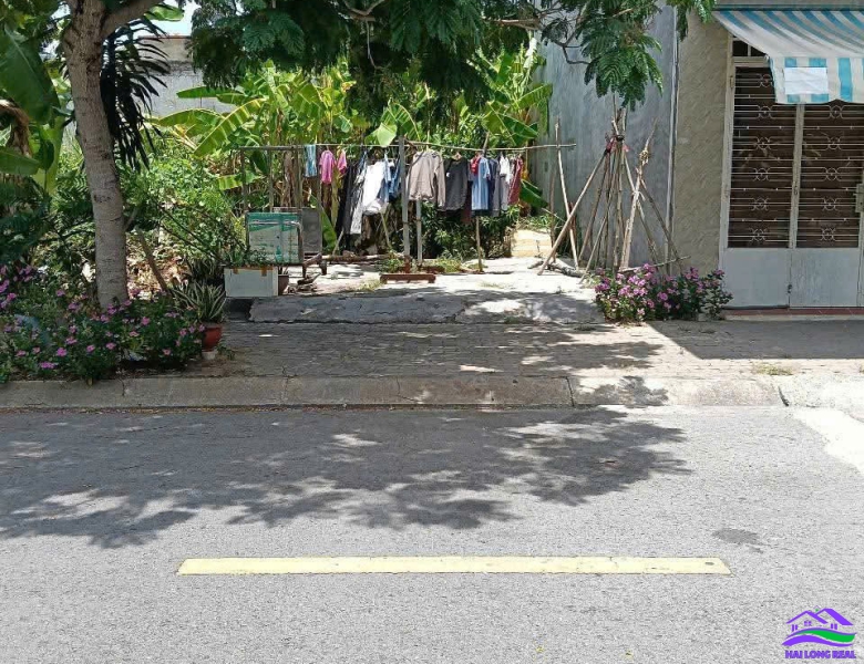 HAILONGREAL: Đất giá: 2,5ty, DT: 5*18m, đường D9 (14m), khu Nam Sài Gòn - Long Hậu, cạnh KCN Long Hậu và siêu dự án T-T 