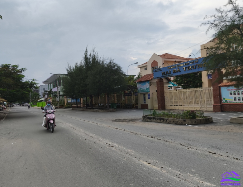 HAILONGREAL; Nhà 9.4x26m, giá: 36tr/m2, 248m2,đường lê thị tám, xã nhơn đức, nhà bè 