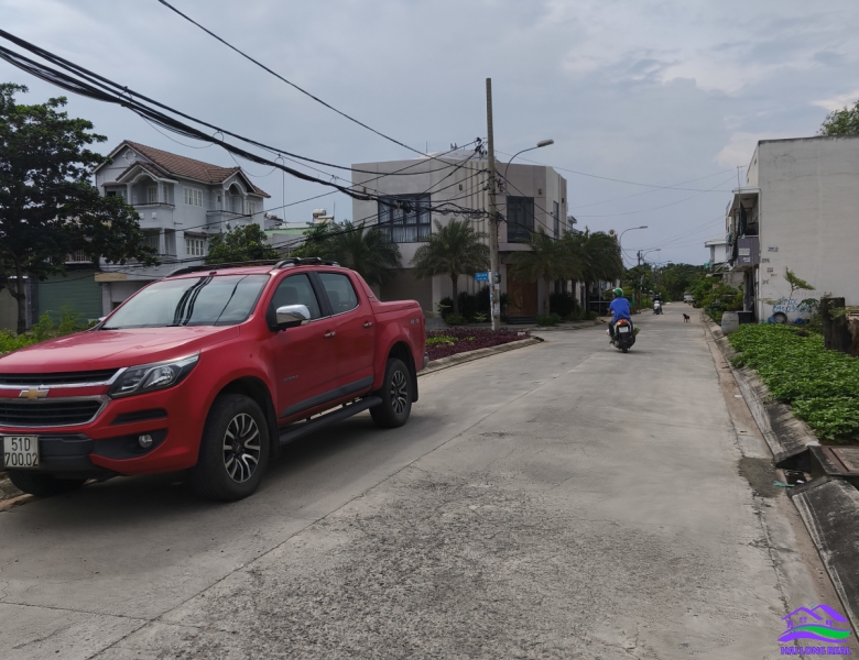 Nhà xưởng Góc 2 MT: 265m2, 11x25m, Giá: 33tr/m2, khu 526 Nguyễn Văn Tạo, xã Long Thới, Nhà Bè 