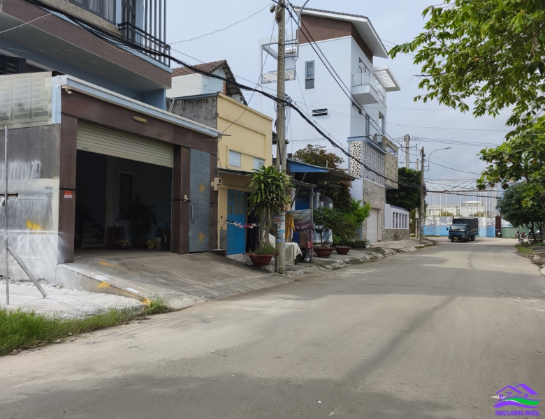 Nhà đất nhà bè chính chủ bán đất 6x20m, giá: 5,5 tỷ, đường nguyễn văn tạo, xã lòng thới, nhà bè.