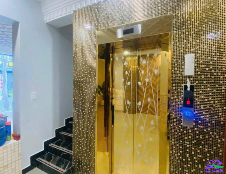 HAILONGREAL: Khách sạn giá: 28,5ty, DT: 7x19m, 5 tầng, đường 12m, khu CÔNG ÍCH đường Phạm Hữu Lầu, Quận 7.