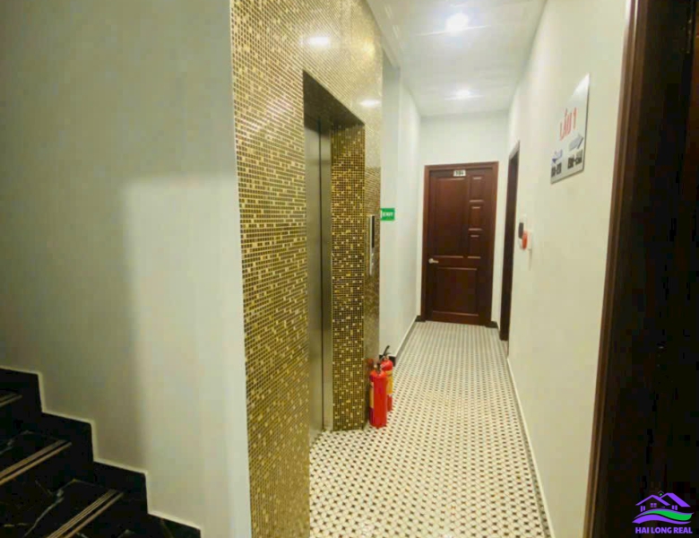HAILONGREAL: Khách sạn giá: 28,5ty, DT: 7x19m, 5 tầng, đường 12m, khu CÔNG ÍCH đường Phạm Hữu Lầu, Quận 7.