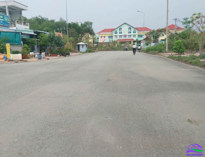 HAILONGREAL: Nhà đất nhà bè chính chủ bán đất 5x24m, giá 35tr/m2, đường D2, lê thị tám, nhà bè 