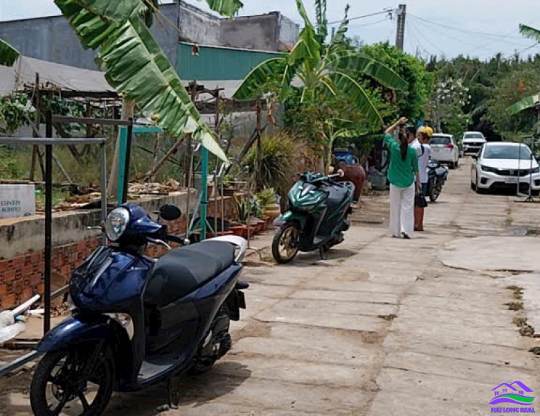 Đất bán 17x19m, 320m2, thổ cư 165m2, Giá: 3.6 tỷ, Đường Nguyễn văn Tạo, nhà bè 