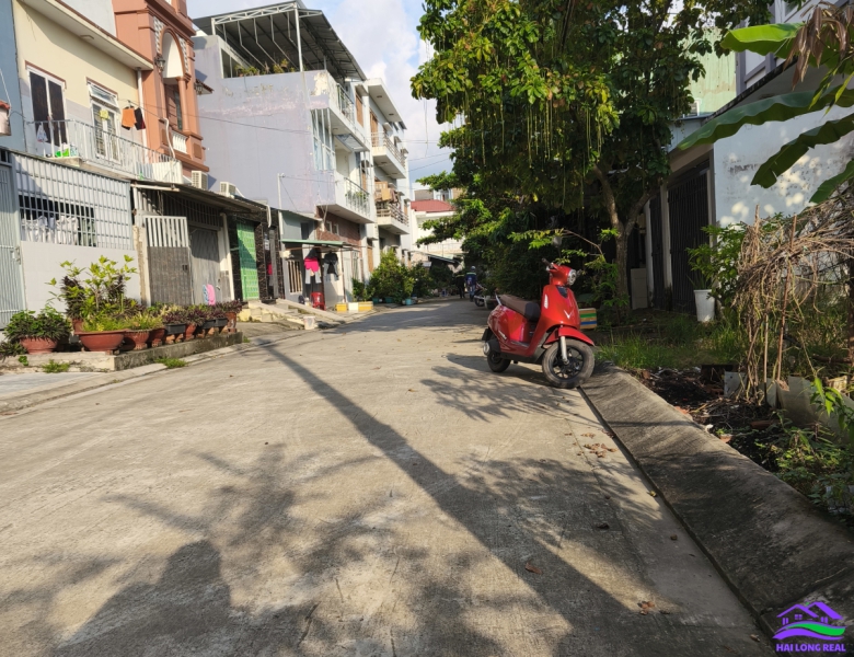 HAILONGREAL: Đất 126/NGUYỄN VĂN TẠO, 12x18m, Giá: 40tr/m2, nhà bè 