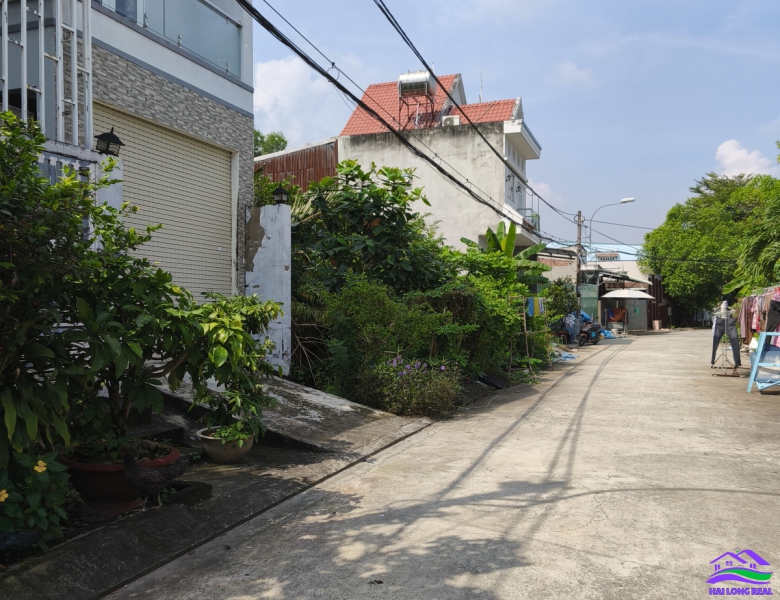 Đất 126/NGUYỄN VĂN TẠO, 8x17m, Giá: 4,2 tỷ,  xã Long Thới, Nhà Bè.