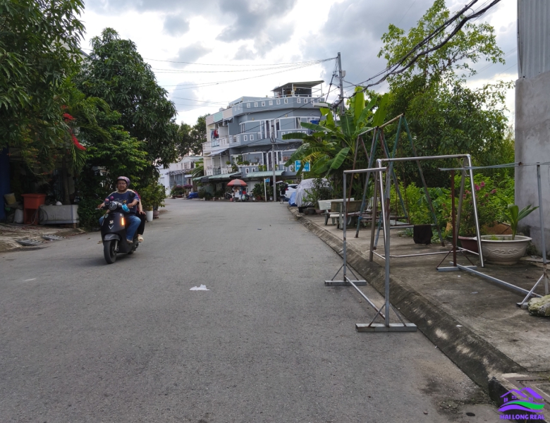 HAILONGREAL; Đất đường LÊ THỊ TÁM, giá: 28tr/m2, diện tích: 15x26m, 380m2, xã Nhơn Đức, Nhà Bè 