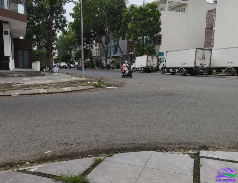 Nhà góc cho thuê, KDC Phước Kiểng A, đường Lê Văn Lương, giá: 47tr/tháng, diện tích: 500m2 sàn, 