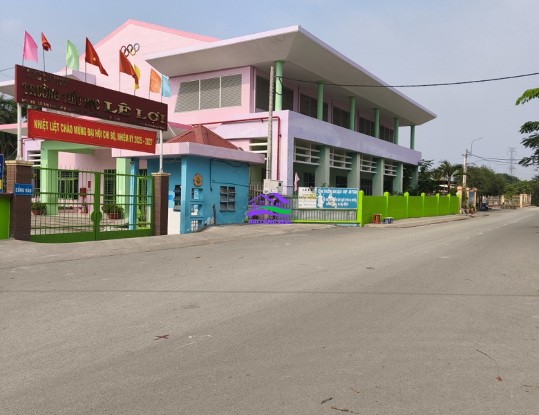 HAILONGREAL: Nhà đường 12m, Lê Thị Tám, Giá: 8,8 tỷ, DT: 7,5x26m, 198m2, 1 lầu, xã Nhơn Đức, Nhà Bè 