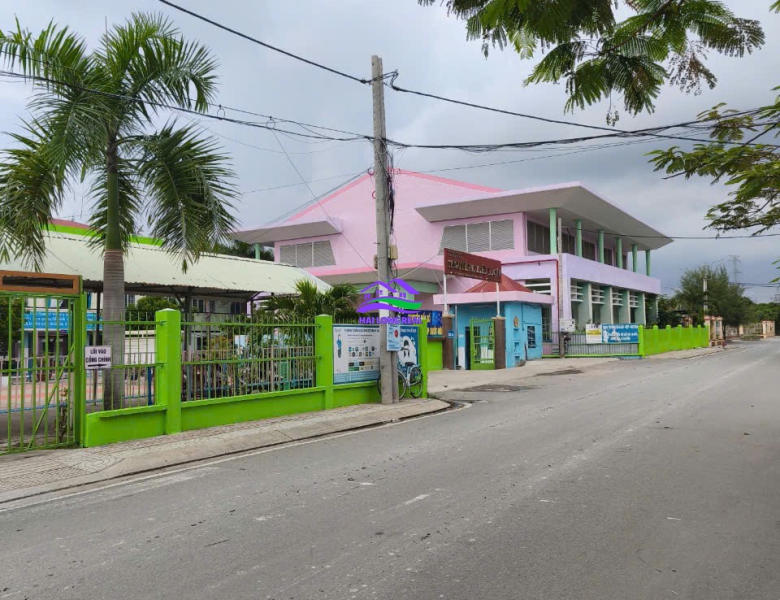 HAILONGREAL: Nhà đường 12m, Lê Thị Tám, Giá: 8,8 tỷ, DT: 7,5x26m, 198m2, 1 lầu, xã Nhơn Đức, Nhà Bè 