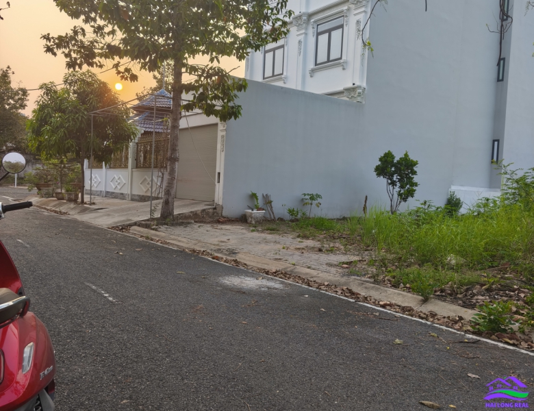 HAILONGREAL: Đất khu dân cư Phú Xuân- CSG, giá: 52tr/m2, DT: 10x24m, đường 12m