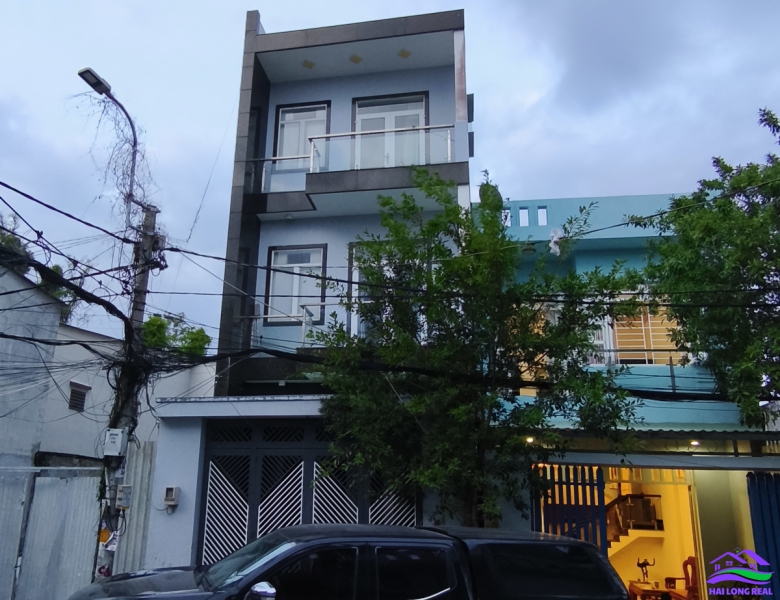 HAILONGREAL: Nhà đường 8m, vào 30m, Giá: 6,5ty, DT: 5x18m, 3,5 tầng 1632/ Lê Văn Lương, xã Nhơn 