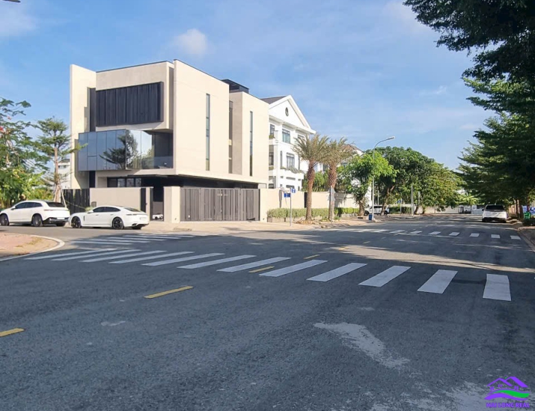 HAILONGREAL: Nhà trọ giá: 5,6ty, DT: 6*20m, đường 12m, khu 274/ Nguyễn Văn Tạo, Nhà Bè 