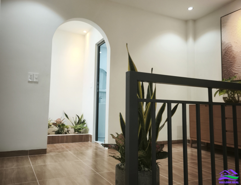 HAILONGREAL: Nhà góc giá: 12ty, DT: 321m2, 15*22m, 1 lầu + 1 quán cfe + 1 Văn Phòng BDS, 798 Nguyễn Bình, Nhà Bè 