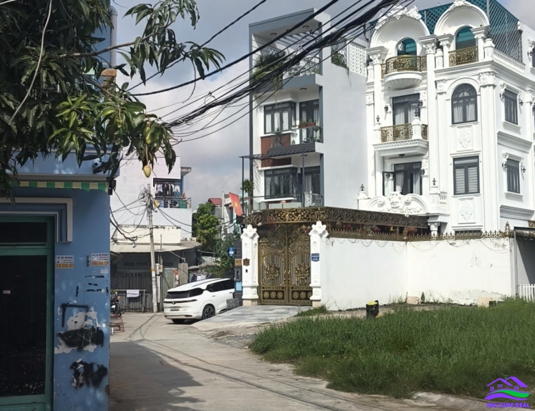 HAILONGREAL: NHÀ SIÊU RẼ, VỊ TRÍ ĐẦU TƯ TỐT, Nhà giá: 2.6ty, DT: 6*12m, đường Huỳnh Tấn Phát, Nhà Bè, vào 50m 