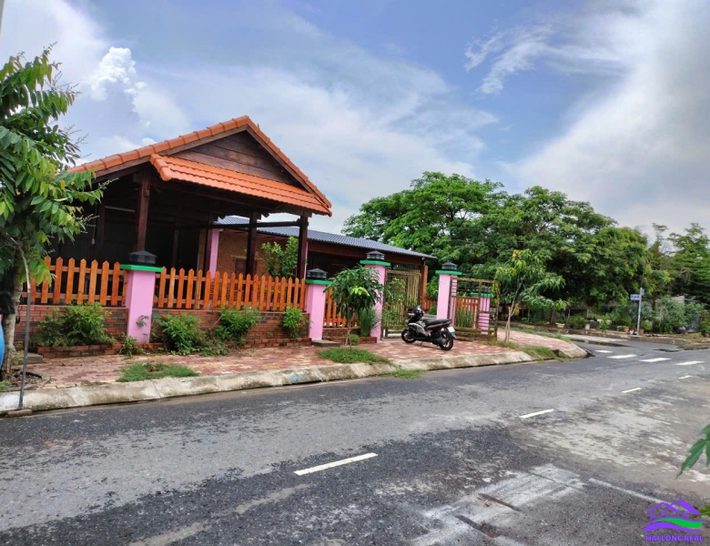 HAILONGREAL: Nhà Góc 2 mặt tiền giá : 5.8ty, DT: 10,5x20m, Góc đường số 13 + đường số 3, lô B3-19, khu Thái Sơn - Long Hậu