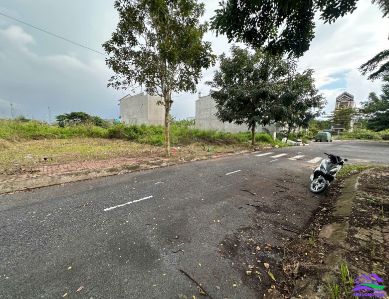 HAILONGREAL: Đất giá: 2.4ty, DT: 5x20m, đường số 22, lô G6-52, khu Thái Sơn, Long Hậu