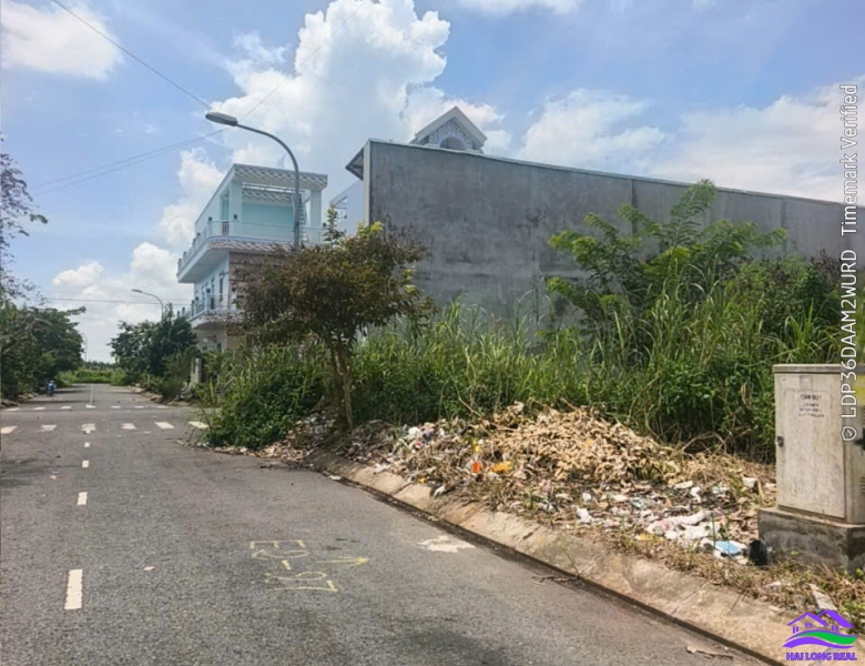 Đất giá: 2.4ty, DT: 5x20m, lô E2-26, đường số 20, khu Thái Sơn, Long Hậu.