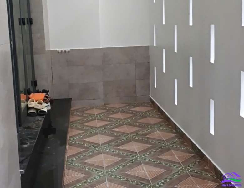 HAILONGREAL: Nhà giá: 5,8ty, DT: 7,3*11m, 3 tầng, đường Nguyễn Bình, Nhà Bè 