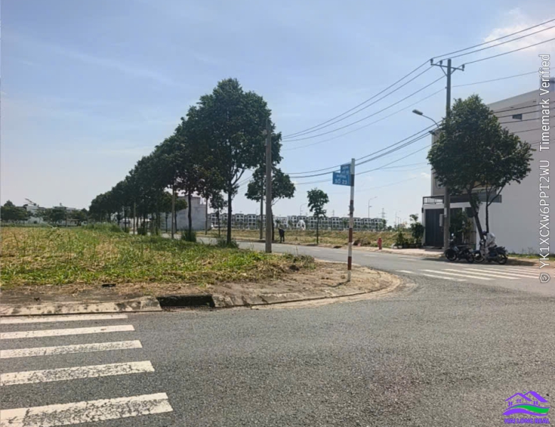 Đất góc giá: 4.9ty, DT: 8.5x16.2m, 129m2, Góc đường số 23 - đường số 10, lô B2-47, khu SAIGON VILLAGE, Long Hậu