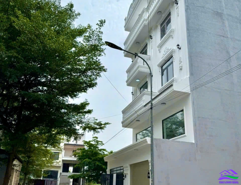 HAILONGREAL: Nhà giá 7,2 tỷ ,1 lững+2 lầu+sân thượng,Đường 8m, khu Dân Cư Rạch Tôm, đường Lê Văn Lương, xã Nhơn Đức, Nhà Bè