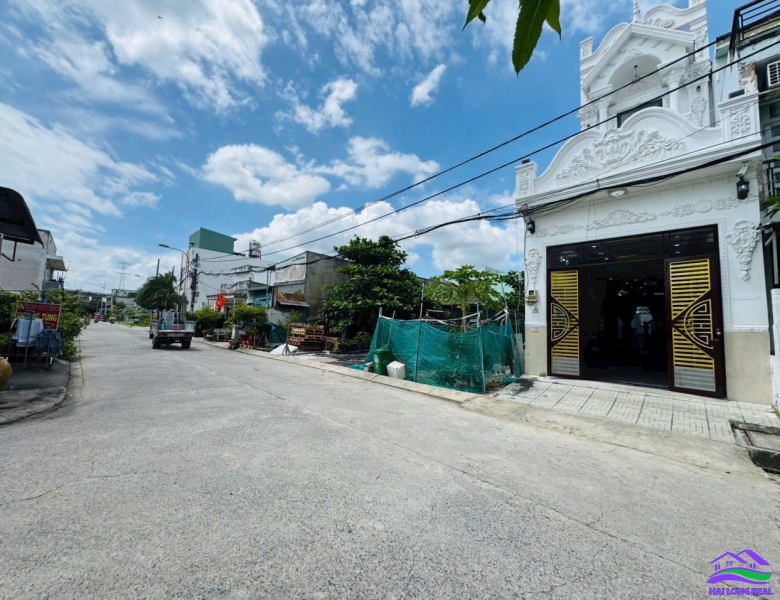 HAILONGREAL: Nhà giá: 6.85 tỷ, DT: 4x26m, 3 lầu. đường 12m, khu 126/ Nguyễn Văn Tạo, xã long thới, nhà bè