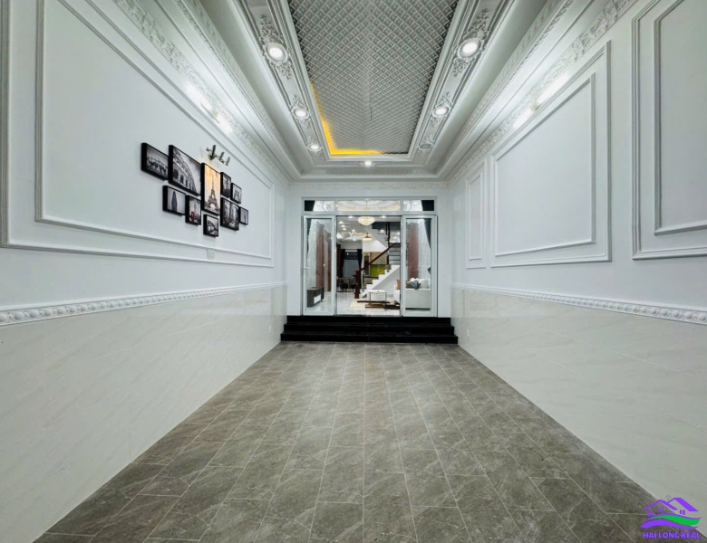 HAILONGREAL: Nhà giá: 6.85 tỷ, DT: 4x26m, 3 lầu. đường 12m, khu 126/ Nguyễn Văn Tạo, xã long thới, nhà bè