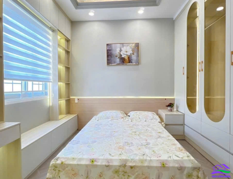 HAILONGREAL: Nhà giá: 8,6ty, DT: 5,5*15m, 3,5 tầng, khu 824/4 Huỳnh Tấn Phát, P. Tân Phú, Q7 