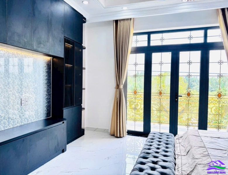 HAILONGREAL: Nhà giá: 11.9ty, DT: 5x18m, 4 tầng, khu Anh Tuấn, đường Huỳnh Tấn Phát, Nhà Bè