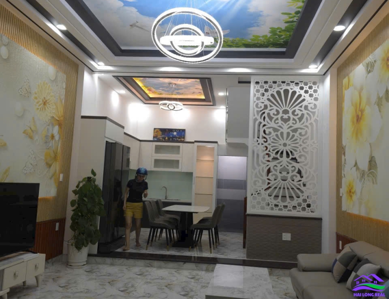 HAILONGREAL: NHÀ ĐẸP, GIÁ TỐT NHẤT KHU VỰC, đường 10m, giá: 6.9ty, DT: 5x11m, 4.5 tầng. khu 2295 huỳnh tấn phát, TT nhà bè