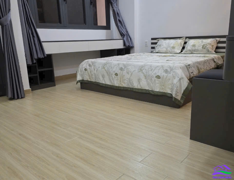 HAILONGREAL: NHÀ ĐẸP, GIÁ TỐT NHẤT KHU VỰC, đường 10m, giá: 6.9ty, DT: 5x11m, 4.5 tầng. khu 2295 huỳnh tấn phát, TT nhà bè