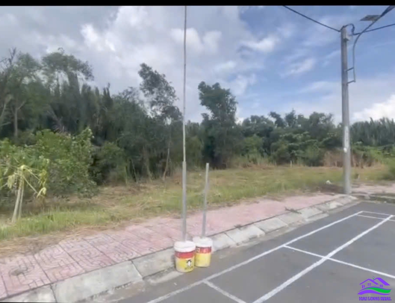 HAILONGREAL: Đất giá: 14,5ty, DT: 806m2, thổ cư: 252m2, có GPXD 7 tầng, Lê Văn Lương, Nhà Bè 