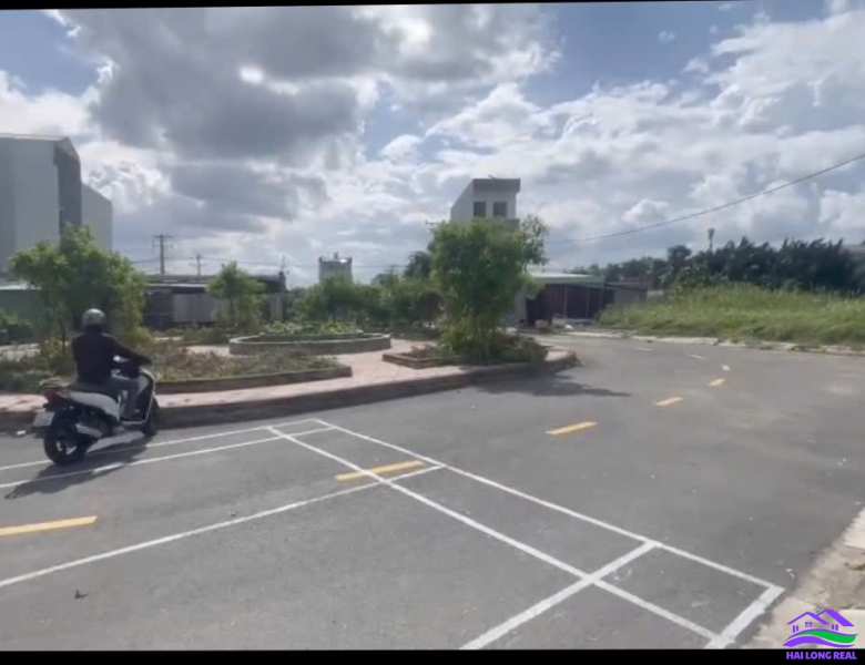 HAILONGREAL: Đất giá: 14,5ty, DT: 806m2, thổ cư: 252m2, có GPXD 7 tầng, Lê Văn Lương, Nhà Bè 