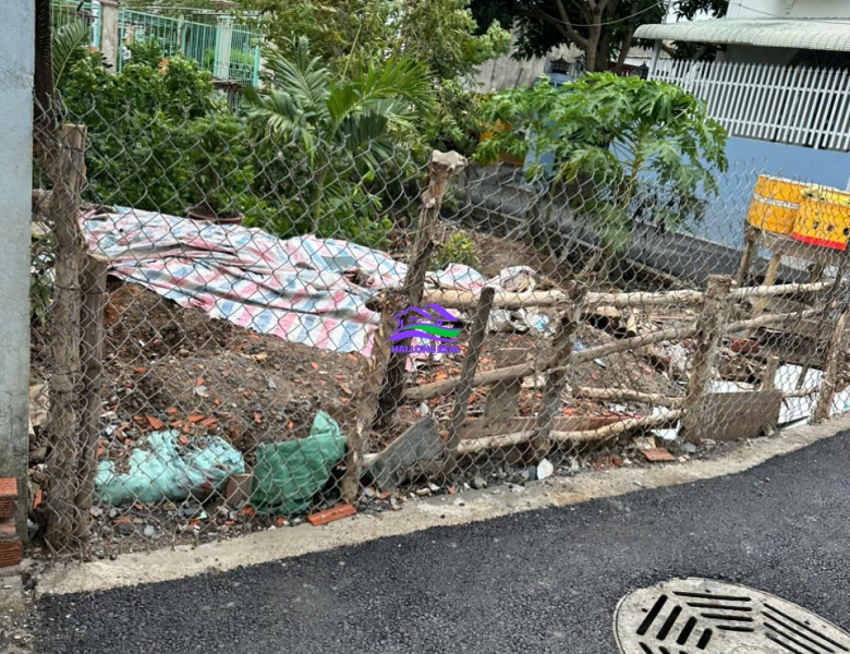 HAILONGREAL; Đất góc đường Nguyễn Văn Tạo, giá: 2,35 tỷ, diện tích: 6x11m, xã Nhơn Đức, Nhà Bè 