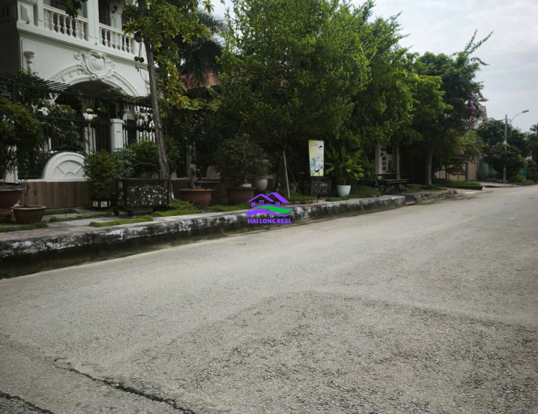 HAILONGREAL: NHÀ CỦ KHU DÂN CƯ PHÚ XUÂN, 5.7TY, DT: 6X20M, ĐƯỜNG 12M, CẠNH UBND HUYỆN